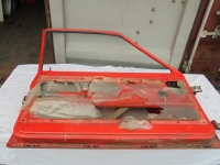 1 Tre links mit Fenster von Ford fr den Ford Fiesta II Bj 09/83-11/89 in rot