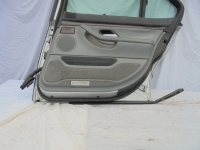1 Tre hinten rechts mit Fenster von BMW fr den BMW E38 Bj 10/94-11/01 in silbermetallic